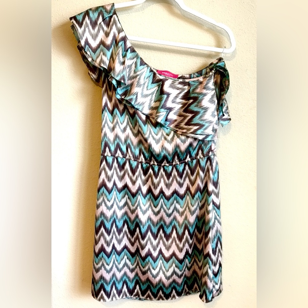 Pinkyoktto Chevron Dress Size XS